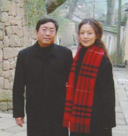 余秋雨談寫作秘訣：努力不當官，時間才會充裕