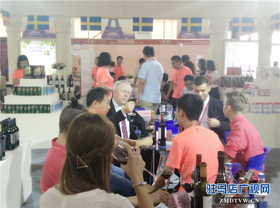 魅力無限的駐馬店，又一次以“開放、合作、綠色、共贏”的嶄新姿態(tài)，成為世人矚目的焦點。圖片拍攝：蘇莎