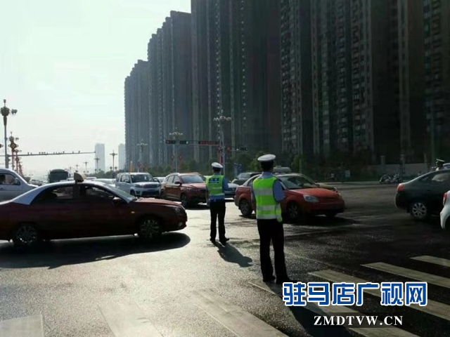 全力迎盛會(huì)   交警全天不間歇疏導(dǎo)交通保平安