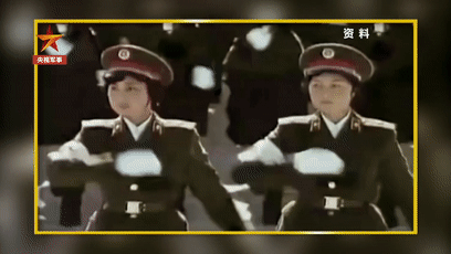 齊短發(fā)、“S彎”……新中國第一批受閱女兵的標配發(fā)型，好美！ 