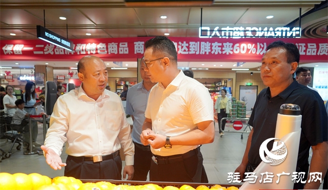 泌陽縣委副書記、縣長朱東升中秋節(jié)前督導(dǎo)檢查安全生產(chǎn)和節(jié)日商品保供等工作