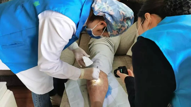  “豫健護理到家”解決患者換藥難題，上門護理暖人心