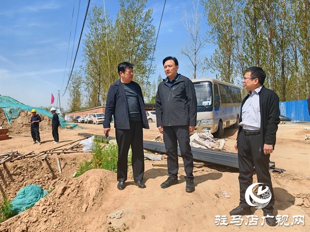  西平縣委書記侯公濤調(diào)研水利項目建設(shè)、麥田管理等重點(diǎn)工作
