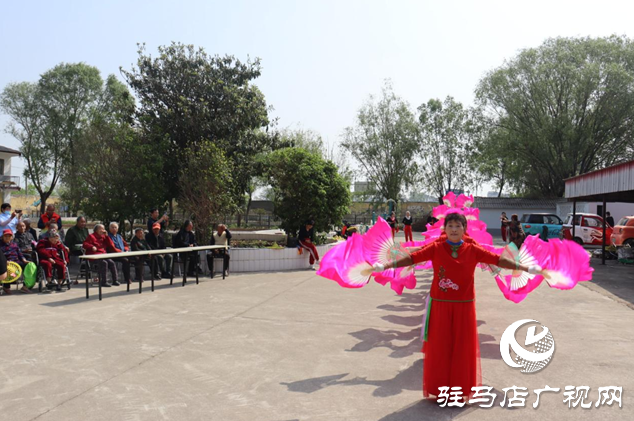  驛城區(qū)香山街道組織開(kāi)展敬老愛(ài)老志愿服務(wù)主題黨日活動(dòng)