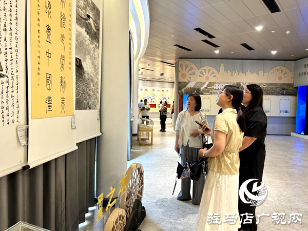 “中國夢·勞動美”五省十地書畫聯(lián)展耀啟平輿，共慶工會百年華誕