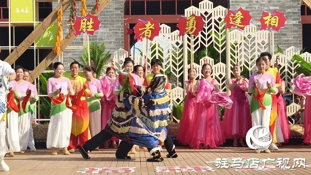 《梨園春》“俺村最有戲”駐馬店站：皇家驛站唱響鄉(xiāng)村戲曲最強音