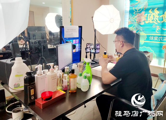 駐馬店：電商企業(yè)積極備戰(zhàn)“6·18” 全力以赴應(yīng)對(duì)年中銷(xiāo)售高峰