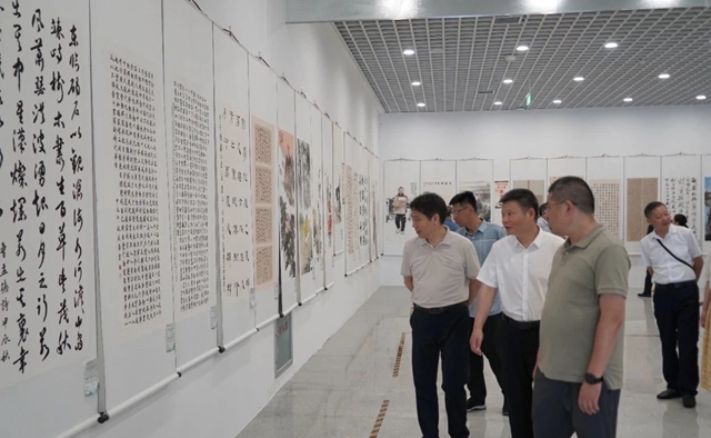 駐馬店市域工人文化宮聯(lián)盟書(shū)畫(huà)巡展正陽(yáng)站啟動(dòng)儀式舉行