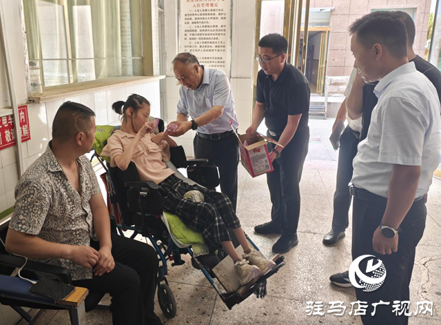 中國殘聯副主席張銀良深入平輿縣調研重度殘疾人托養(yǎng)工作
