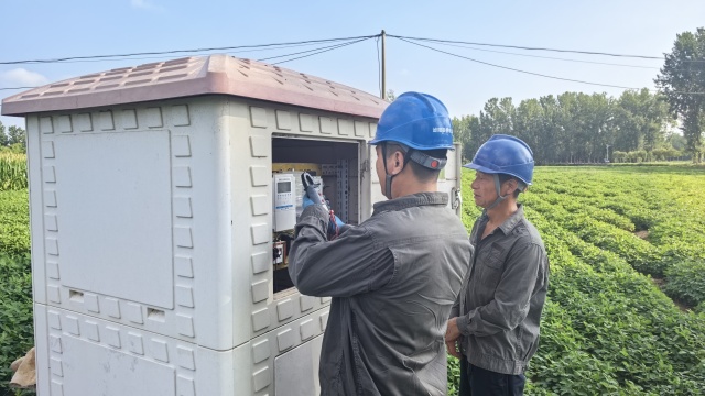 國網(wǎng)泌陽縣供電公司：排查農(nóng)田機井設施 護航夏糧灌溉用電