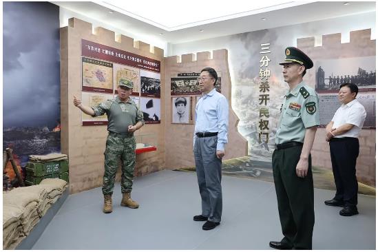 省委書記劉寧“八一”前夕走訪慰問駐豫部隊(duì)