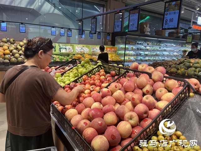 高溫下的“菜籃子”：商超供應(yīng)足 檢測(cè)嚴(yán) 市民餐桌有保障