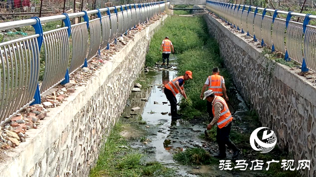 備戰(zhàn)汛期！確山縣住建局展開明溝暗渠疏挖清淤行動