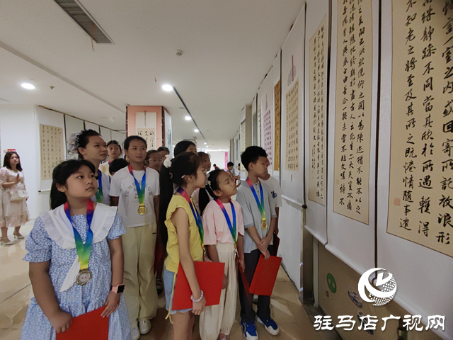 “翰林新星杯”獲獎(jiǎng)書(shū)畫(huà)展圓滿落幕