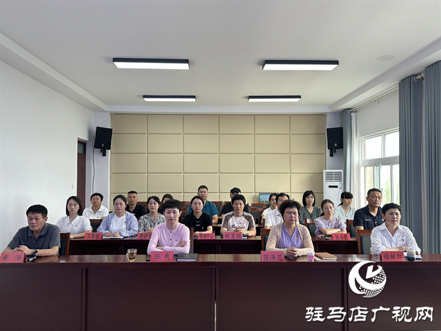  經(jīng)濟開發(fā)區(qū)教育系統(tǒng)組織收看閱兵儀式 共同感受莊嚴(yán)時刻