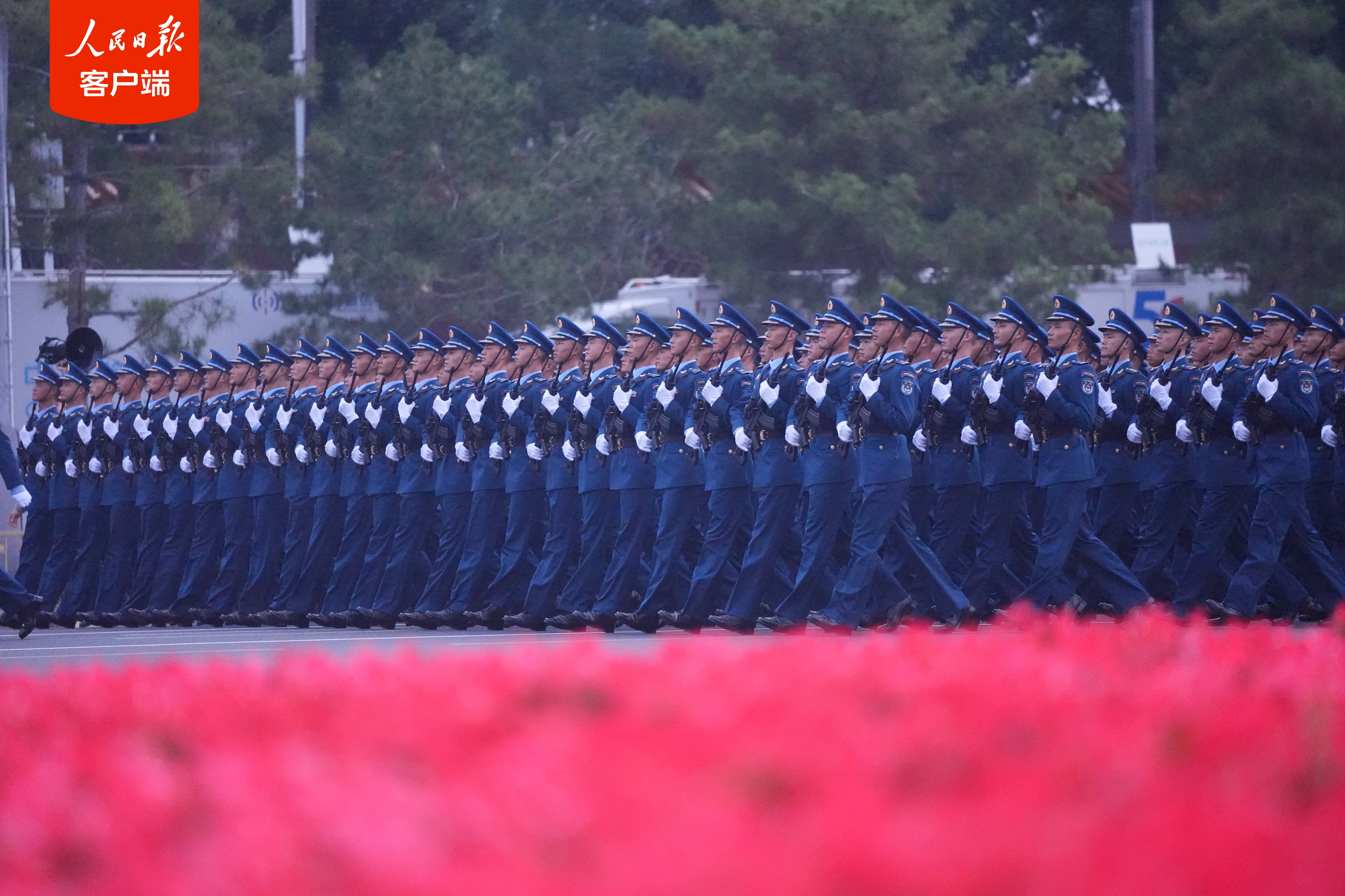 第一批復(fù)制粘貼照來(lái)了！閱兵前最新訓(xùn)練現(xiàn)場(chǎng)
