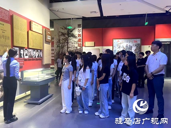駐馬店技師學(xué)院開(kāi)展“銘記抗戰(zhàn)歷史，傳承紅色基因”主題教育活動(dòng)