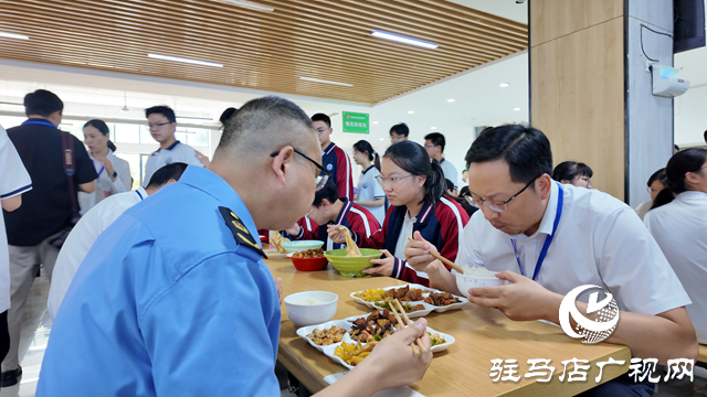 筑牢校園食品安全防線 護(hù)航師生“開(kāi)學(xué)第一餐”